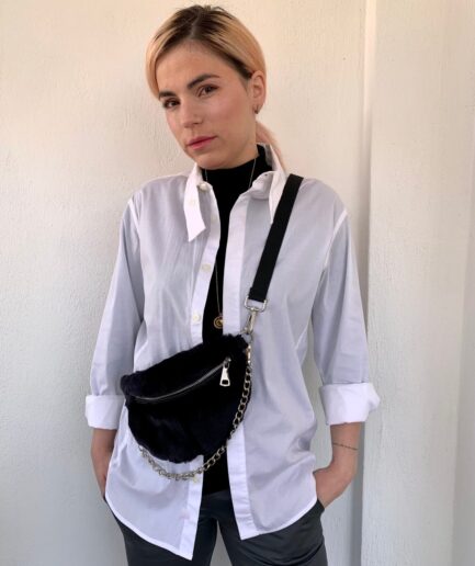 Real mink fur bumbag in black with chain and zipper, wearable on waist, back or shoulder. Soft and lined fanny mink fur bag. Luxury gift