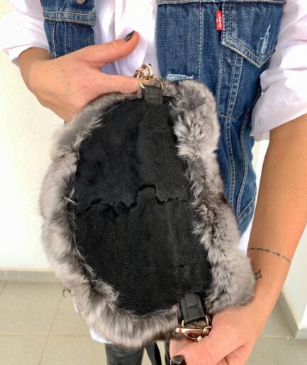 Real rabbit fur white bumbag  with chain and zipper, wearable on waist, back or shoulder. Soft and lined fanny fur bag. Luxury gift