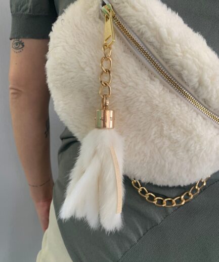 Real sheepskin fur bumbag in white with chain and zipper, multi-wearable shearling purse . Soft and lined fanny fur bag. Luxury gift