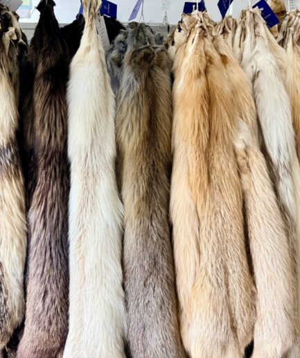 Genuine black fox fur pelt, super supple and lavish as a fur stole or raw material for DIY crafts. (Copy)